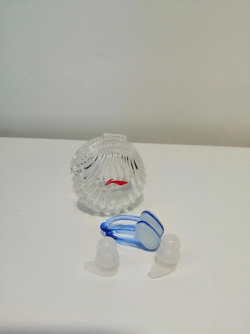游泳鼻夹